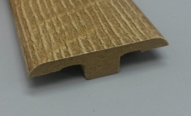 Laminate T Moulding