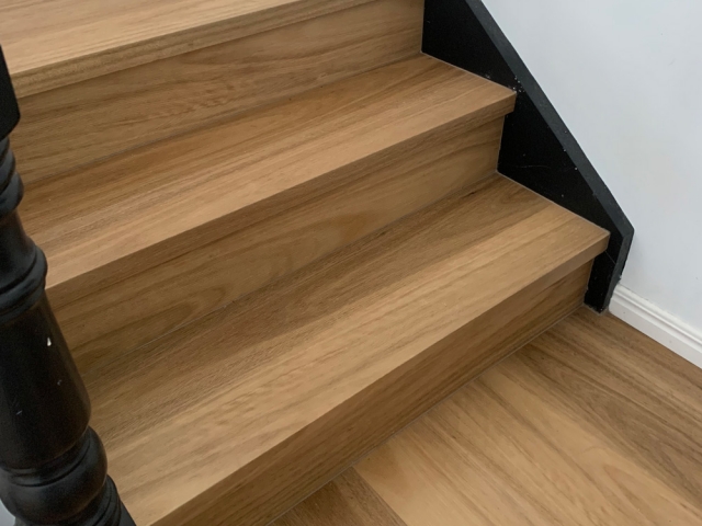 Rigid Plank Blackbutt stairs